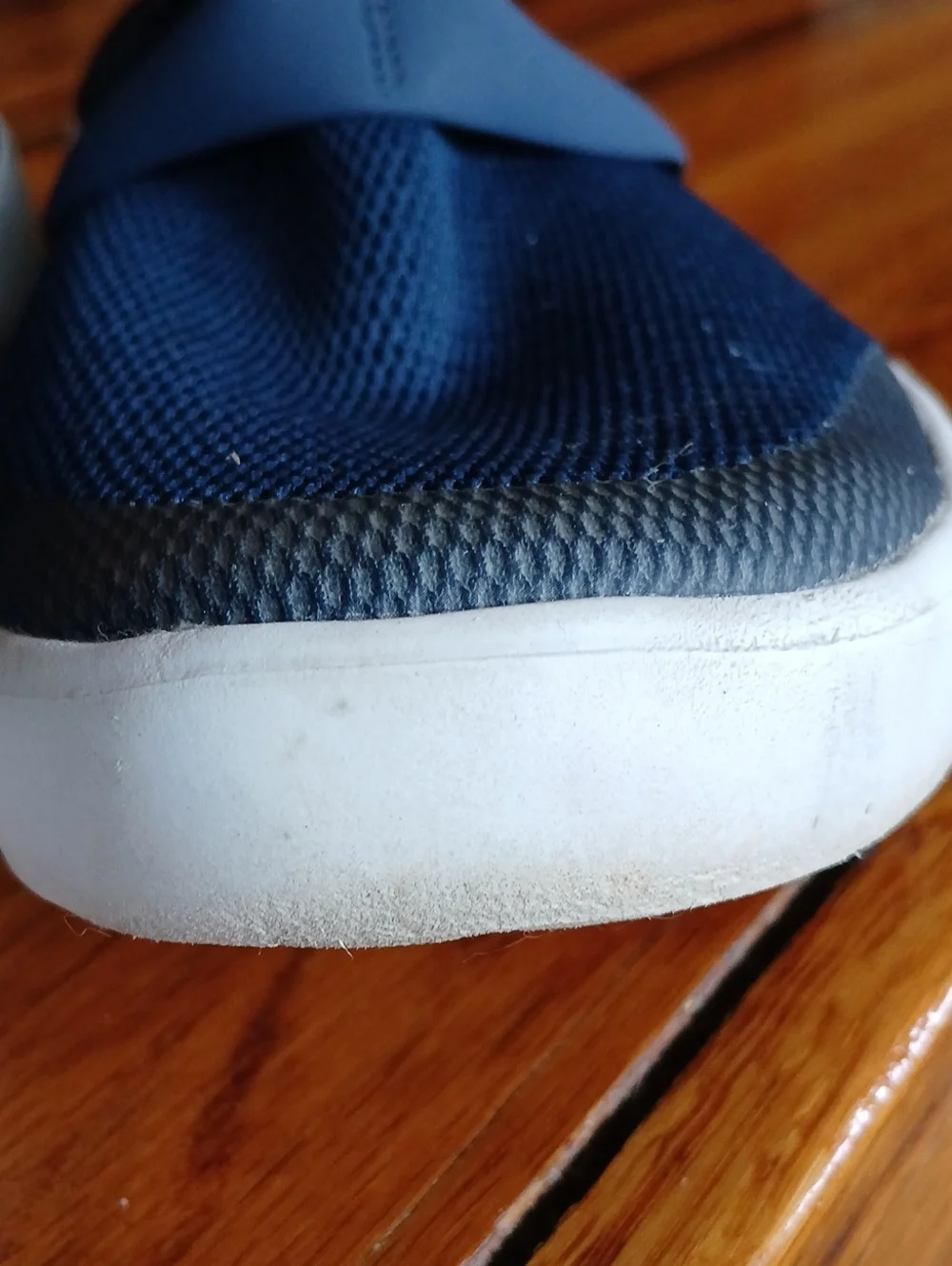 Womens OOFOS Slip On Sneaker - 8/39